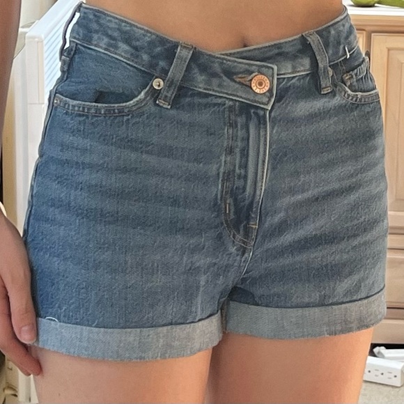 American Eagle Jean Shorts - Picture 1 of 7
